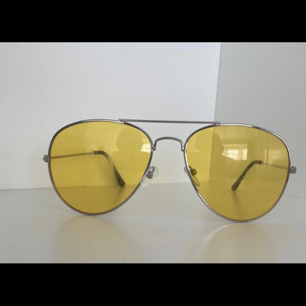 Sunglass Bundle - Picture 2 of 16